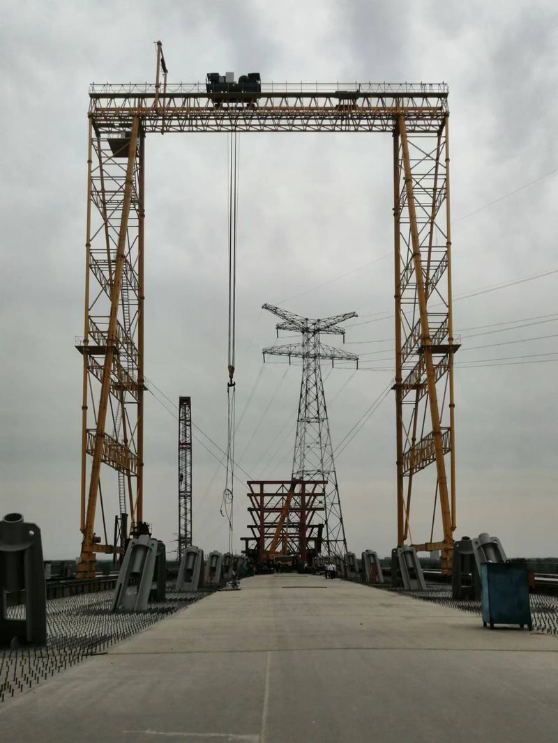 龍門吊門式起重機滑線距地面高度過高或過低會有何后果？